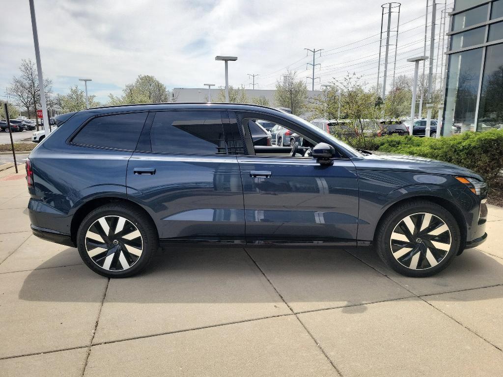 new 2025 Volvo EX90 car, priced at $91,990