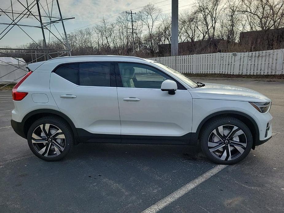 new 2024 Volvo XC40 car, priced at $52,180