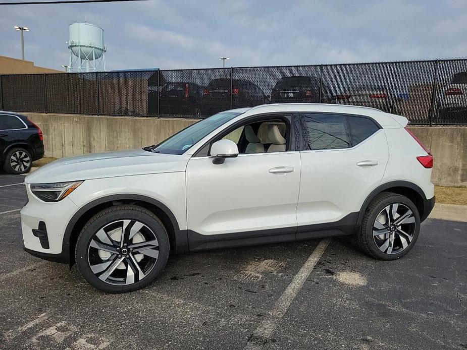 new 2024 Volvo XC40 car, priced at $52,180