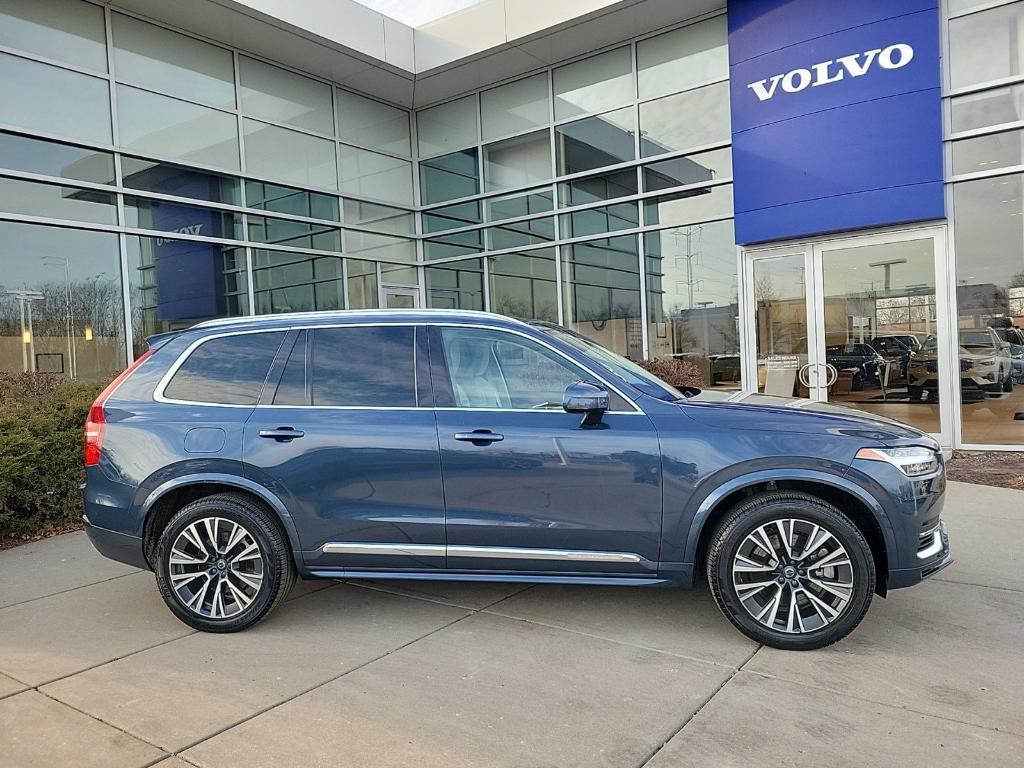 used 2022 Volvo XC90 Recharge Plug-In Hybrid car, priced at $46,989