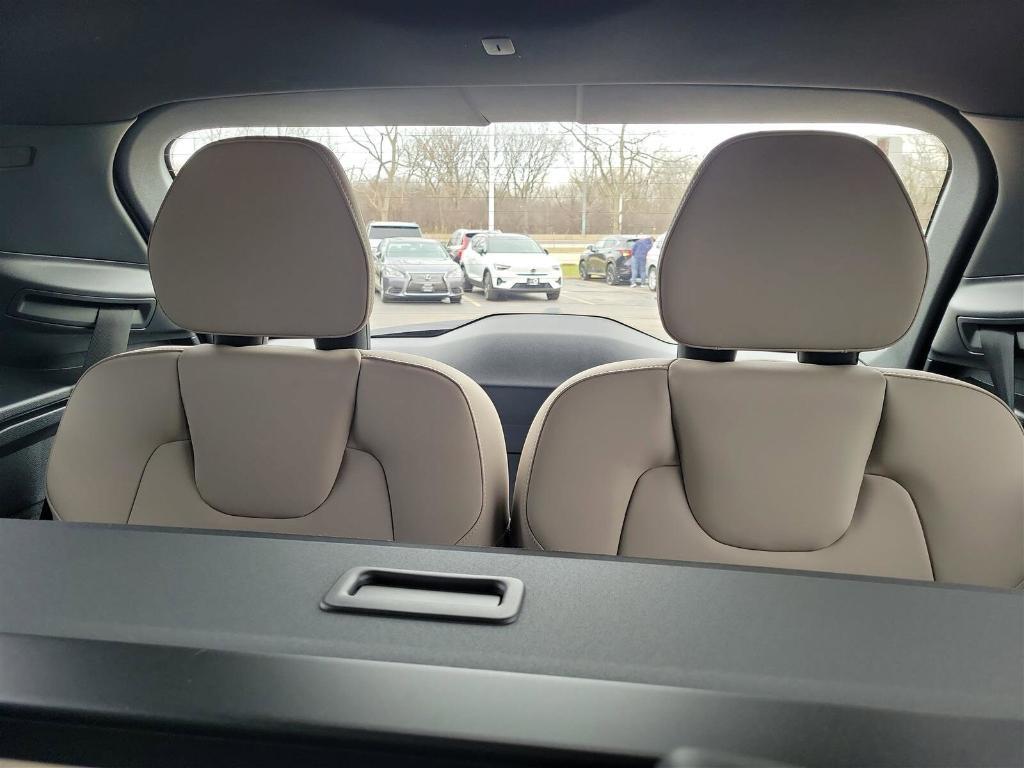 new 2025 Volvo XC90 car, priced at $66,285