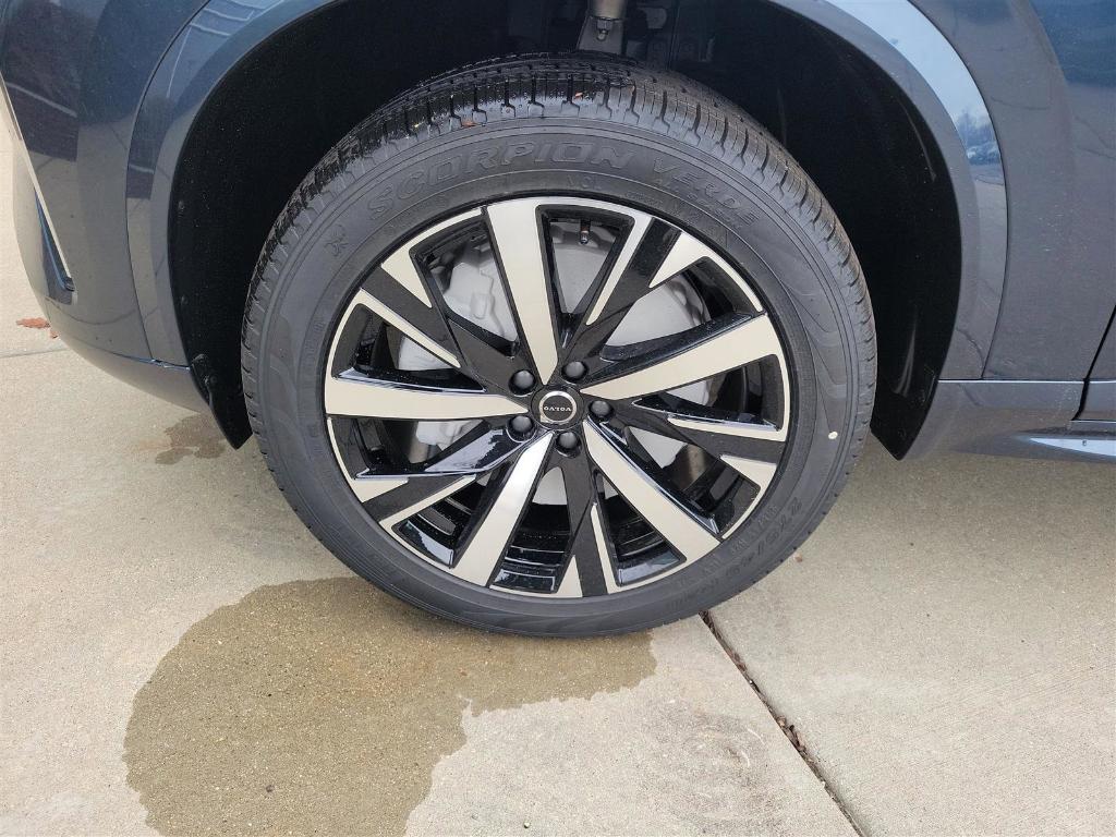 new 2025 Volvo XC90 car, priced at $66,285