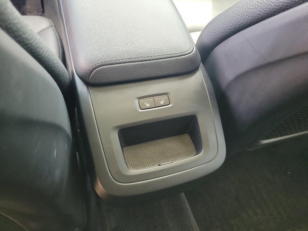 used 2021 Volvo XC60 car, priced at $28,989