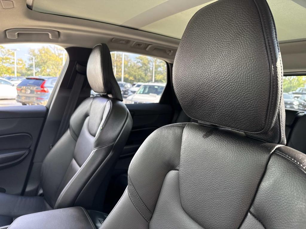 used 2025 Volvo XC60 car, priced at $40,991