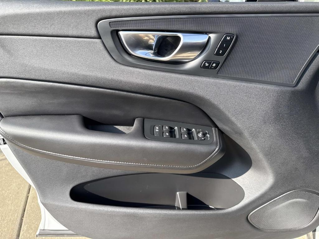 used 2025 Volvo XC60 car, priced at $40,991
