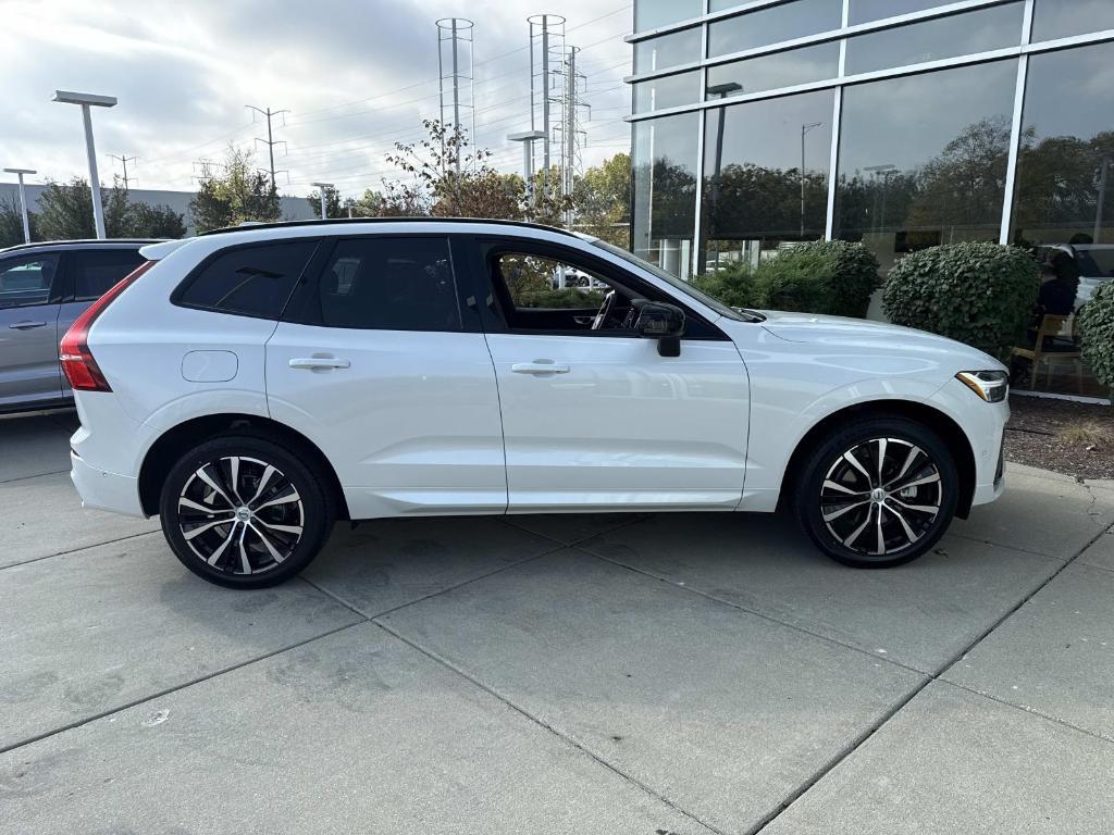 used 2025 Volvo XC60 car, priced at $40,991