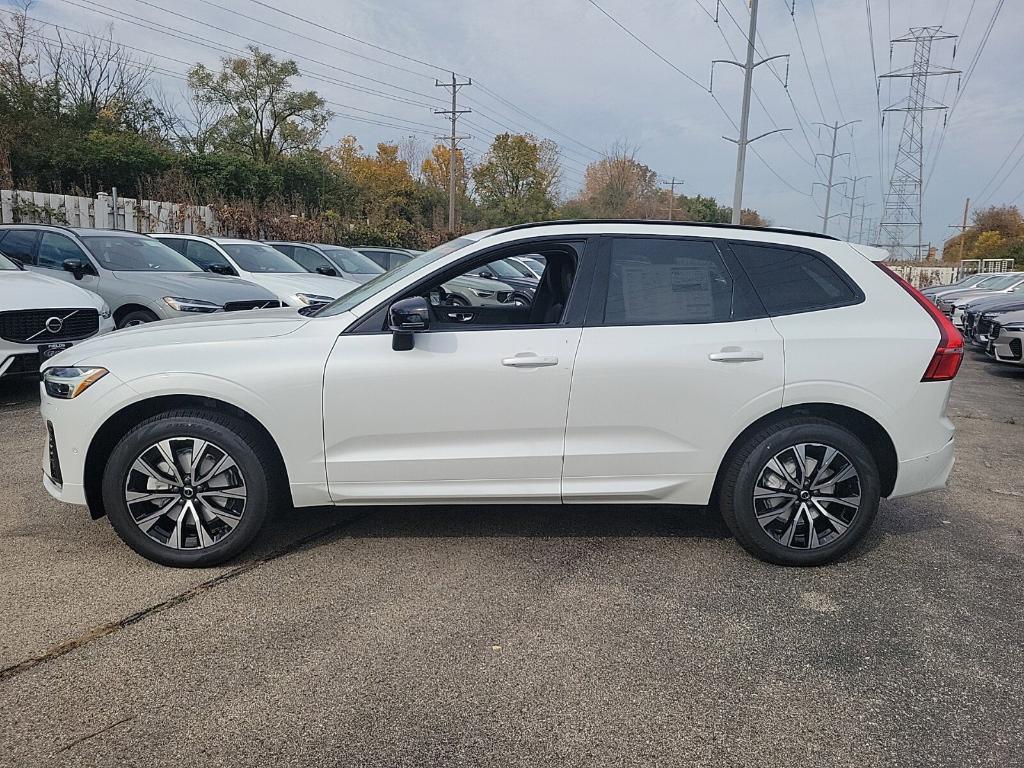 new 2025 Volvo XC60 car, priced at $54,925