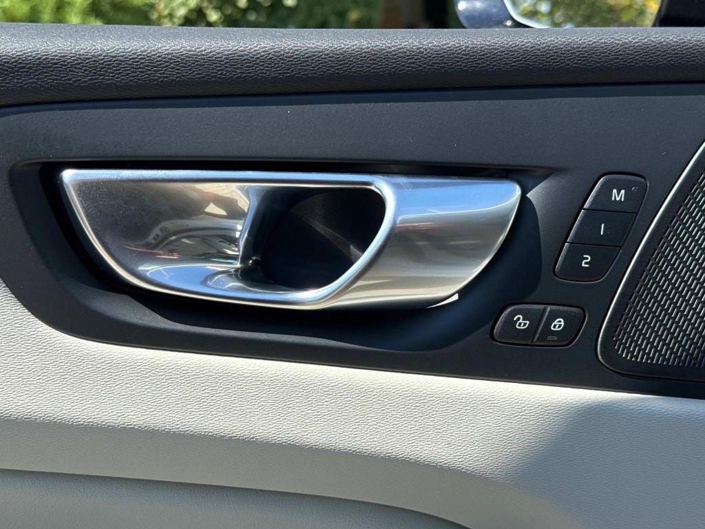 new 2026 Volvo XC60 Plug-In Hybrid car, priced at $75,235