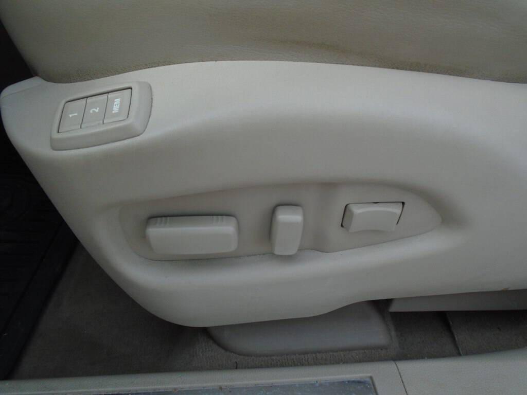 used 2014 Cadillac SRX car, priced at $10,975