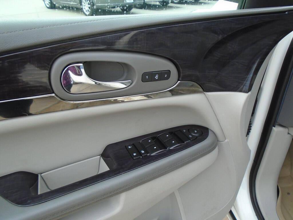 used 2015 Buick Enclave car, priced at $8,475