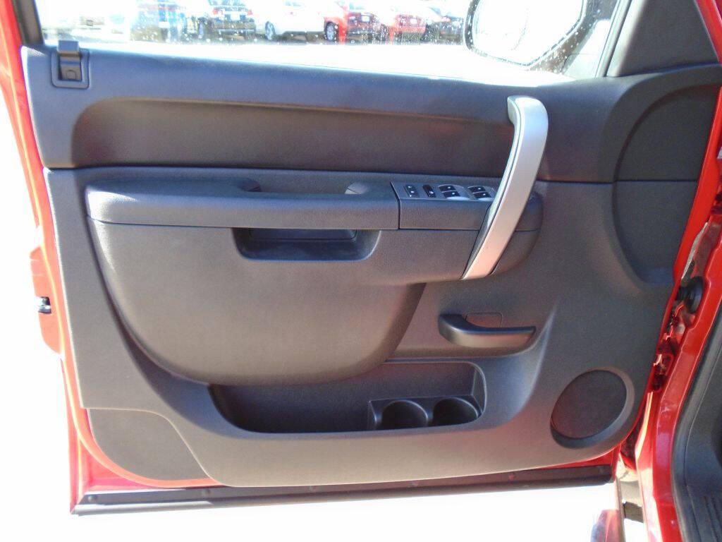 used 2013 Chevrolet Silverado 1500 car, priced at $15,975