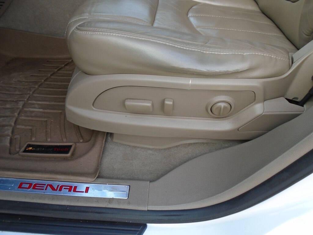 used 2016 GMC Acadia car, priced at $13,975