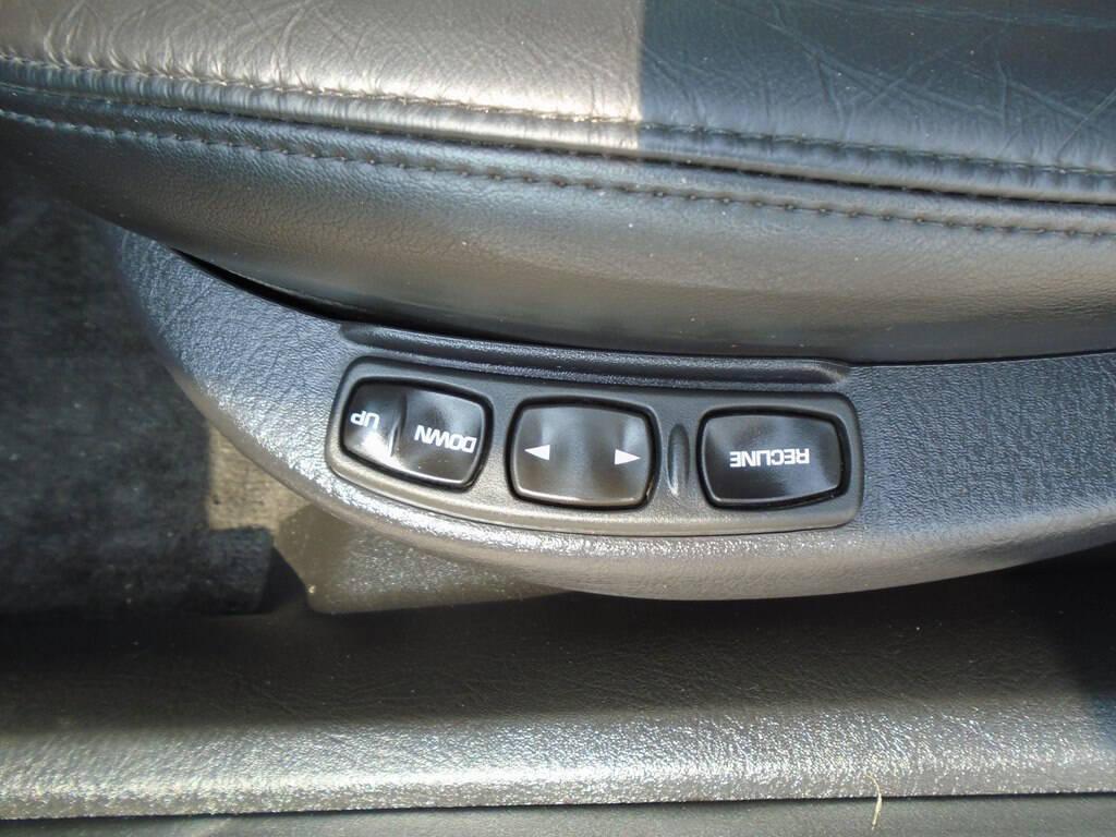 used 2003 Saturn L car, priced at $5,975