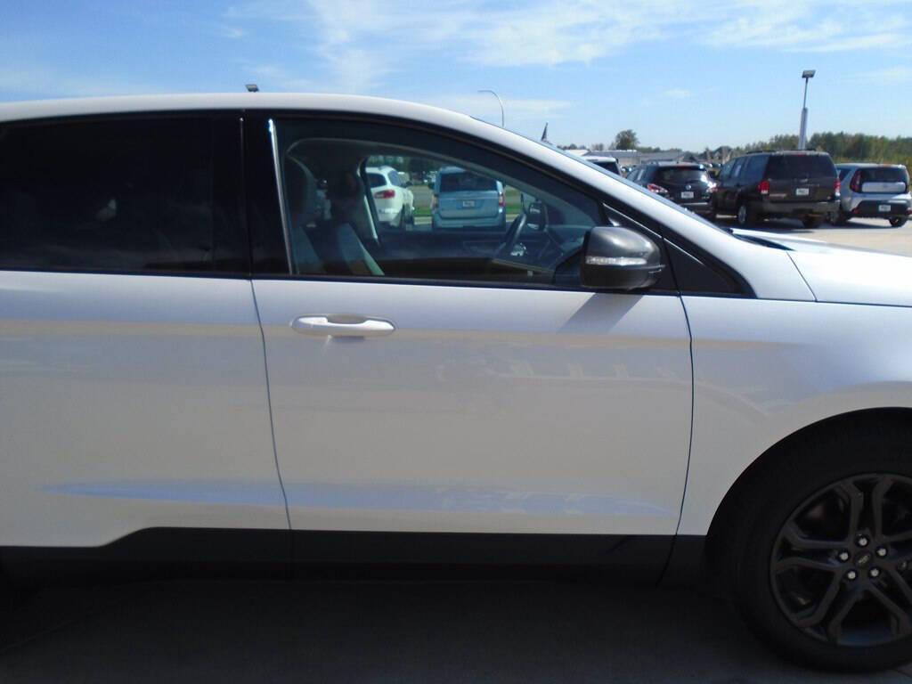 used 2018 Ford Edge car, priced at $15,975
