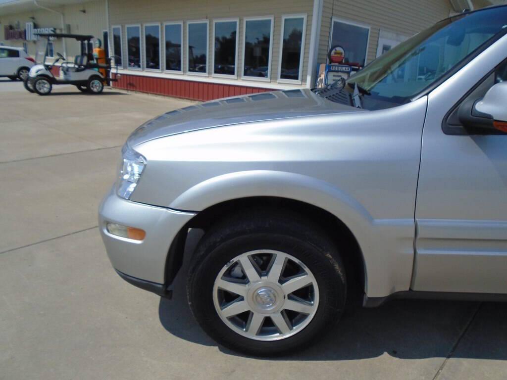 used 2004 Buick Rainier car, priced at $4,975