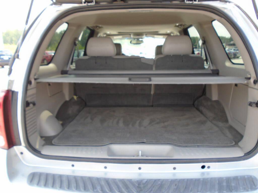 used 2004 Buick Rainier car, priced at $4,975