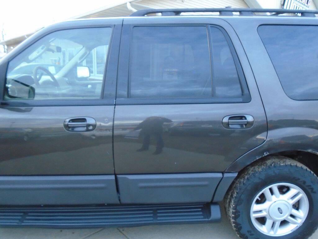 used 2005 Ford Expedition car, priced at $5,975