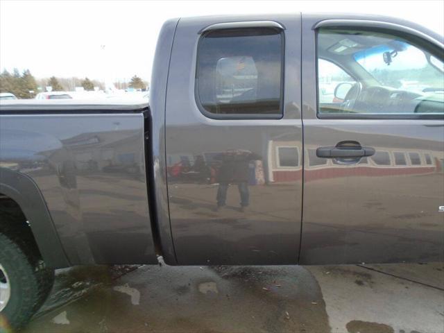 used 2011 Chevrolet Silverado 1500 car, priced at $5,275