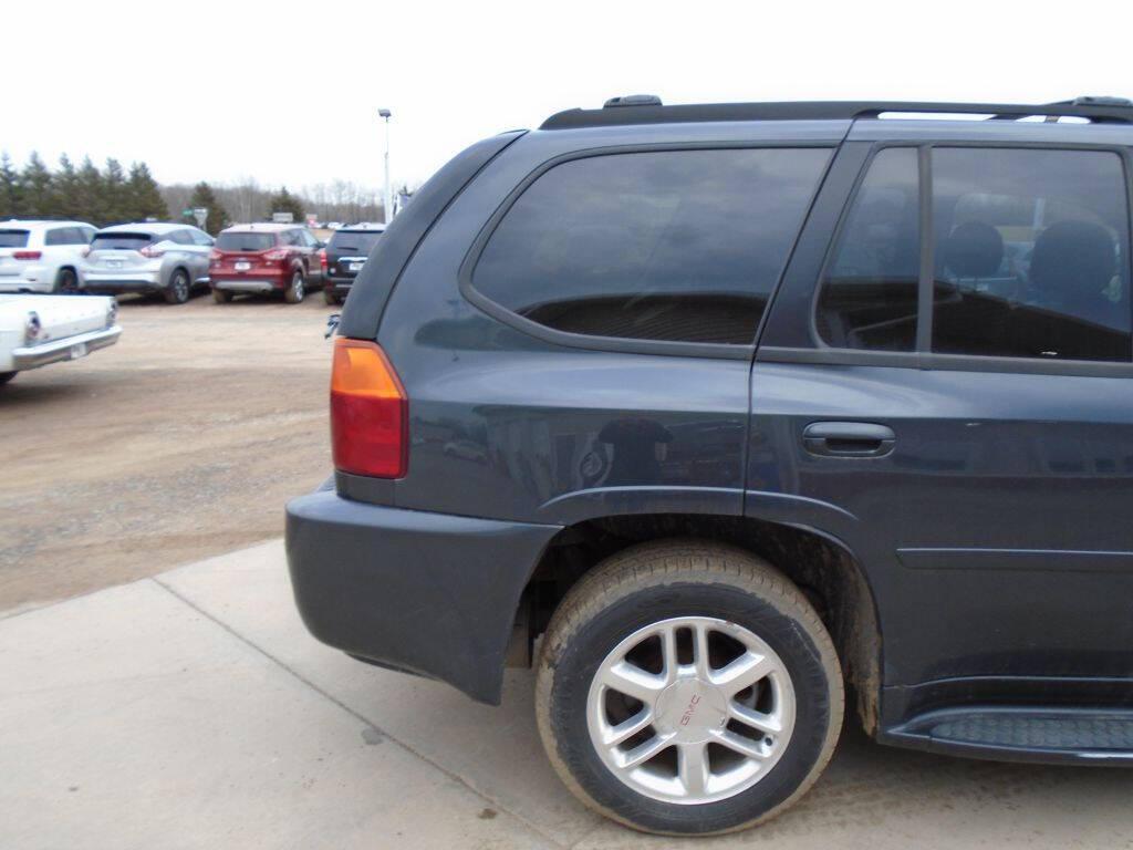 used 2006 GMC Envoy car, priced at $3,475