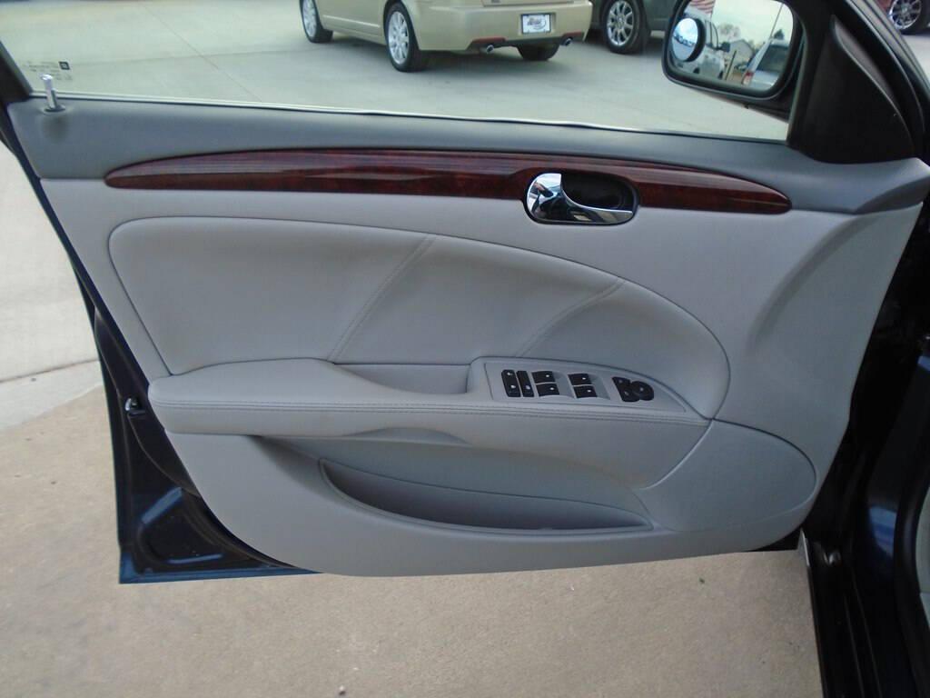 used 2008 Buick Lucerne car, priced at $5,475