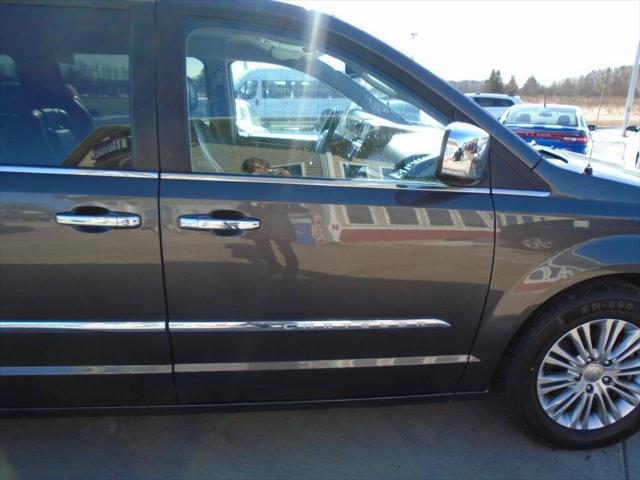 used 2015 Chrysler Town & Country car, priced at $9,975