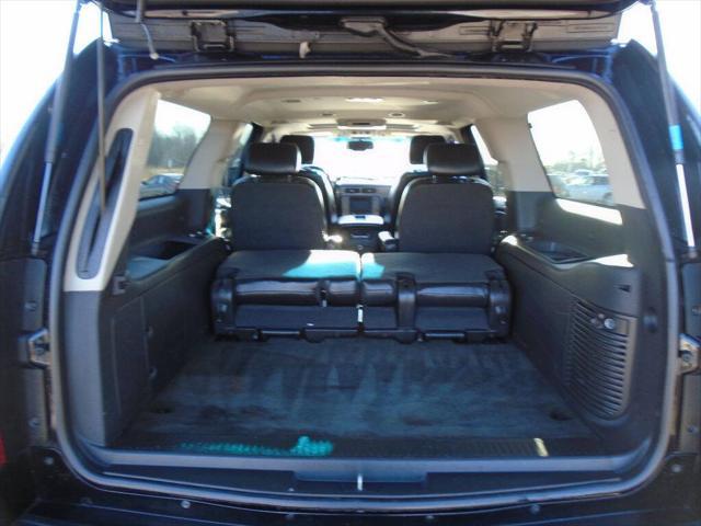 used 2007 Chevrolet Suburban car, priced at $7,925