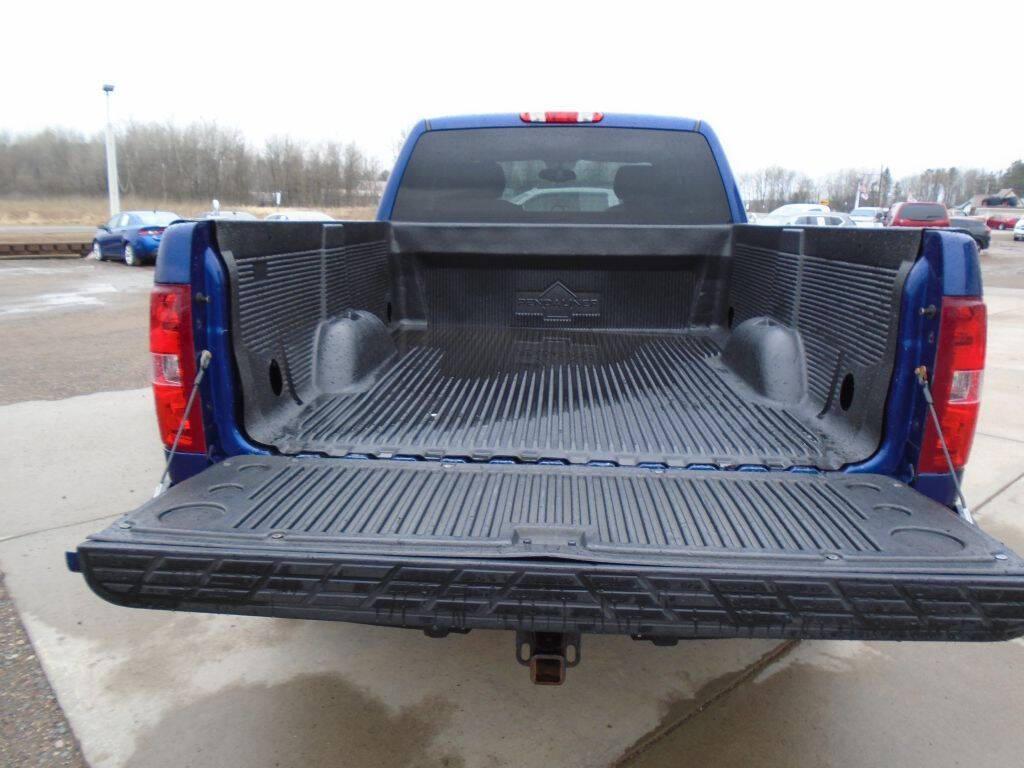 used 2013 Chevrolet Silverado 1500 car, priced at $17,475