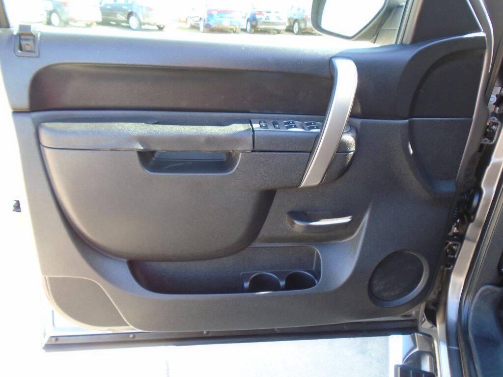 used 2013 Chevrolet Silverado 1500 car, priced at $16,975