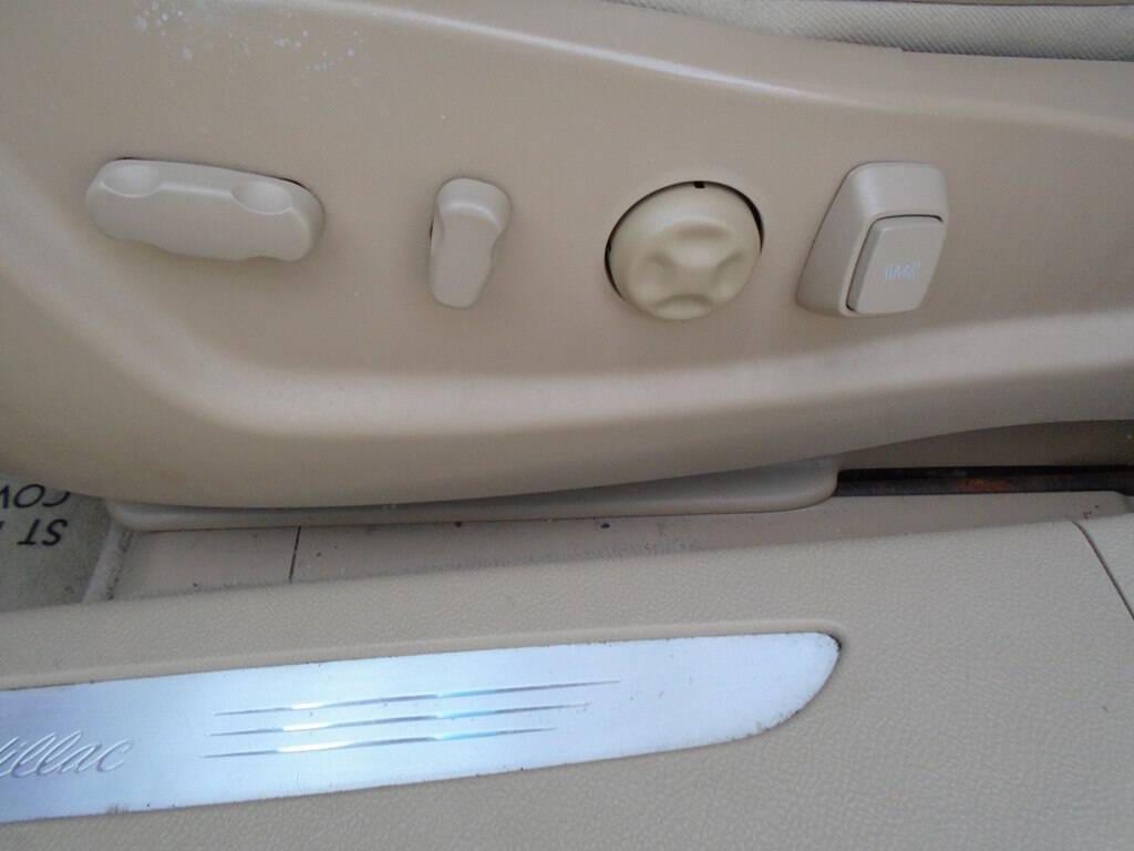 used 2008 Cadillac DTS car, priced at $5,975