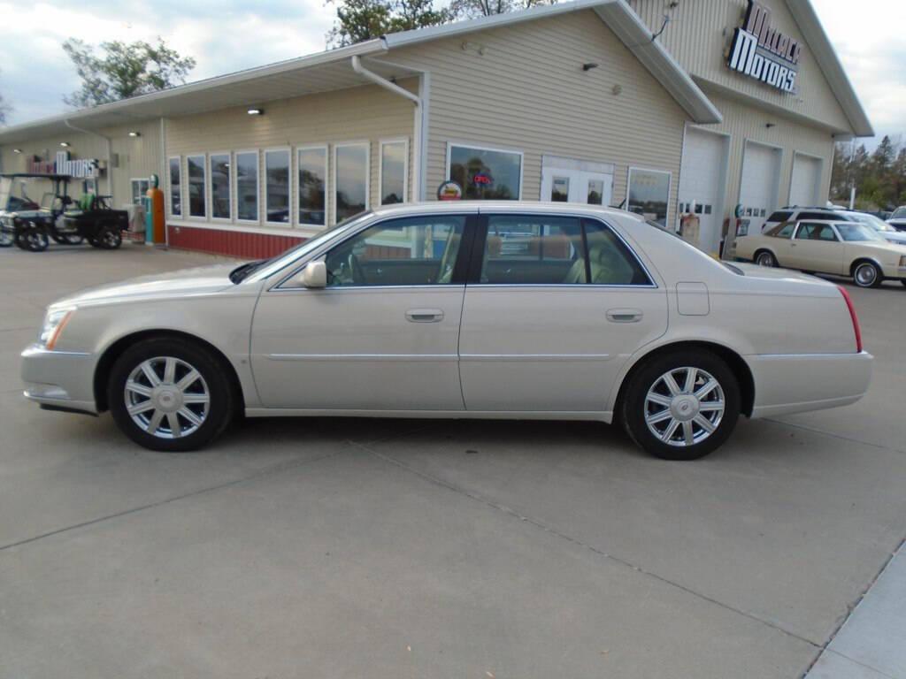 used 2008 Cadillac DTS car, priced at $5,975