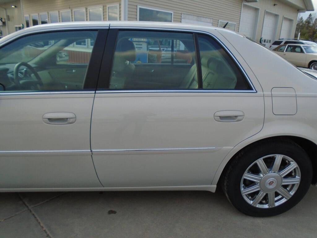 used 2008 Cadillac DTS car, priced at $5,975