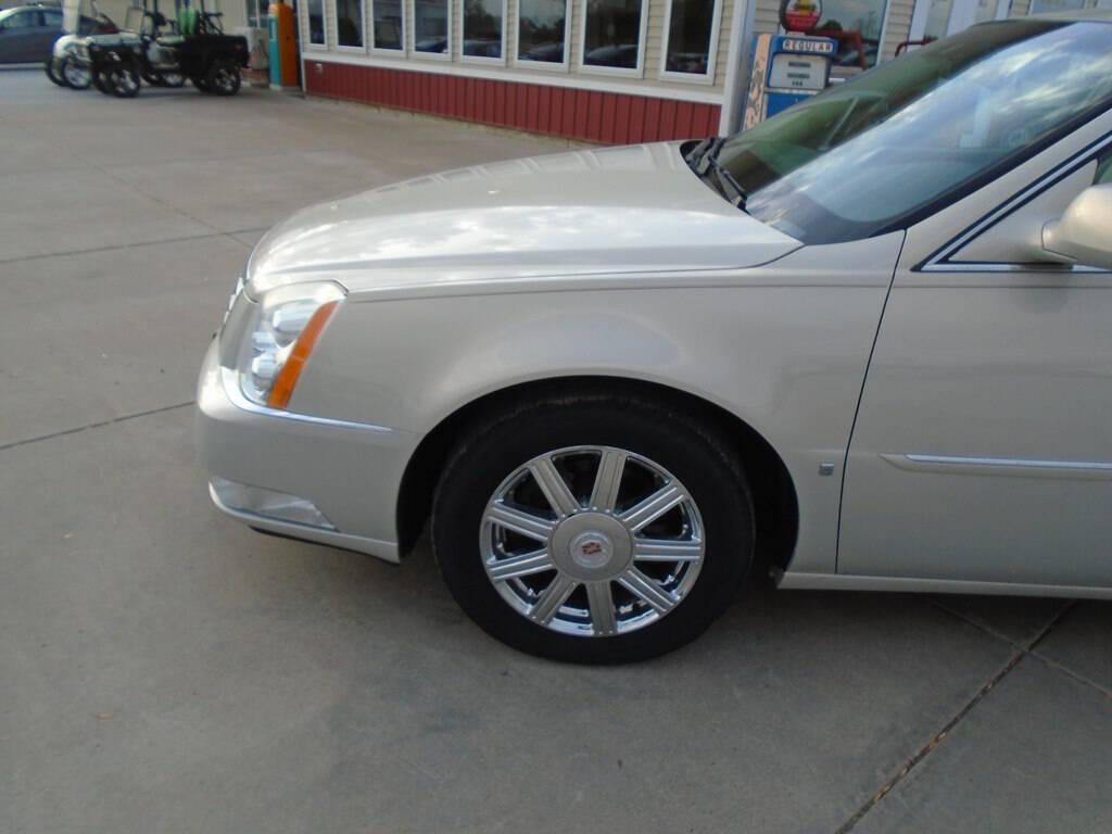 used 2008 Cadillac DTS car, priced at $5,975