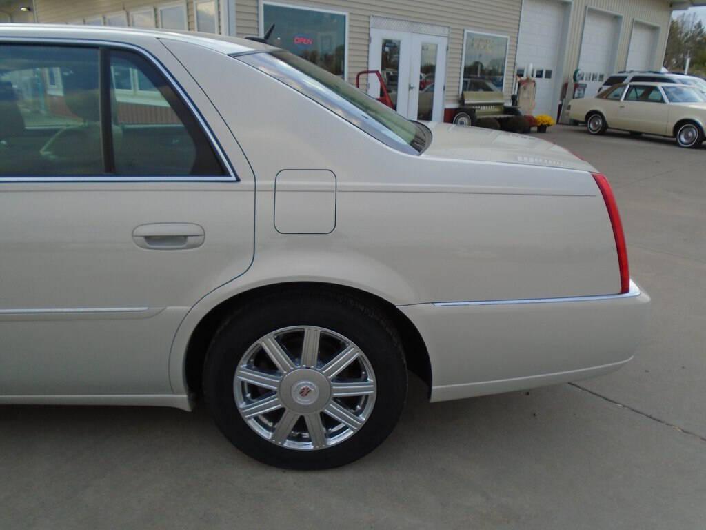 used 2008 Cadillac DTS car, priced at $5,975