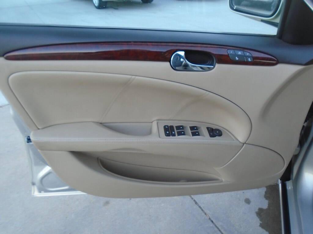 used 2008 Buick Lucerne car, priced at $5,475