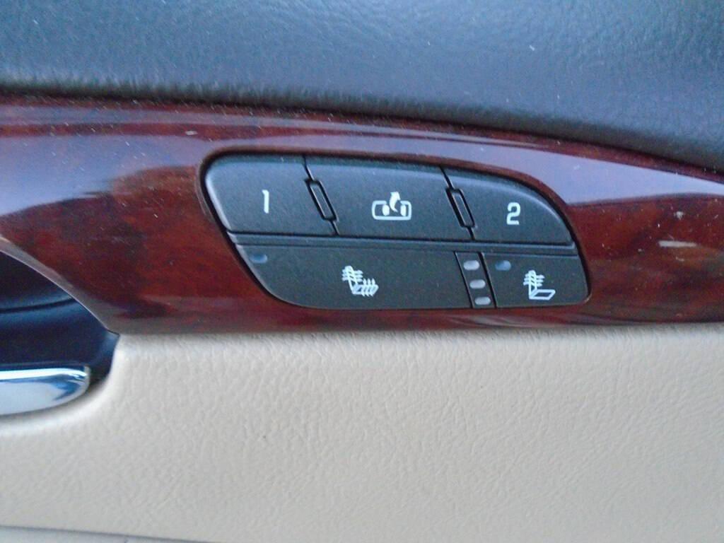 used 2008 Buick Lucerne car, priced at $5,475