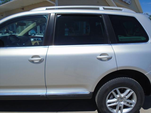 used 2008 Volkswagen Touareg 2 car, priced at $5,975