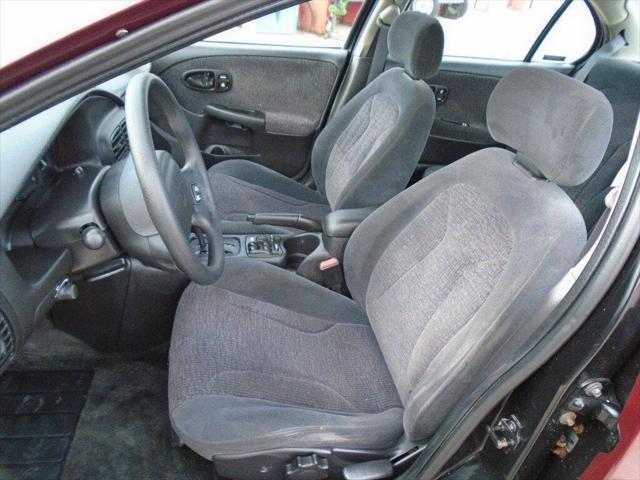 used 2001 Saturn SL car, priced at $5,975