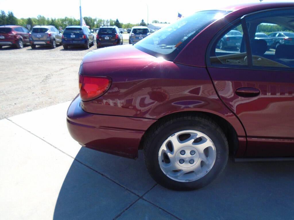 used 2001 Saturn SL car, priced at $5,975