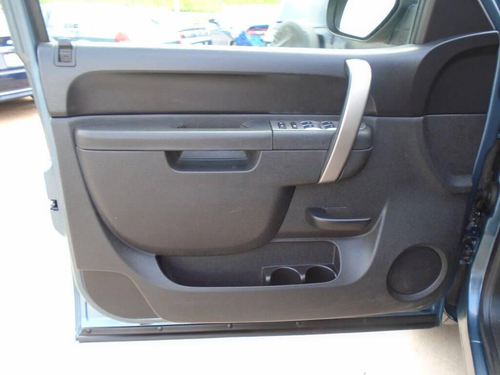 used 2013 GMC Sierra 1500 car, priced at $16,975