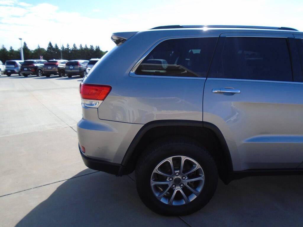 used 2015 Jeep Grand Cherokee car, priced at $10,925