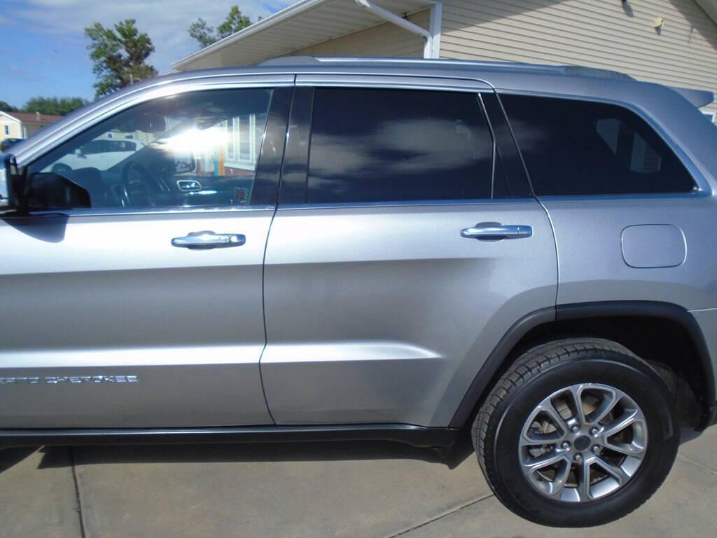 used 2015 Jeep Grand Cherokee car, priced at $10,925