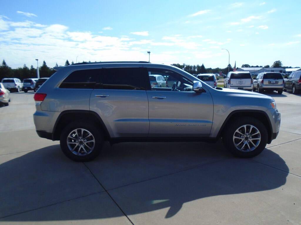 used 2015 Jeep Grand Cherokee car, priced at $10,925