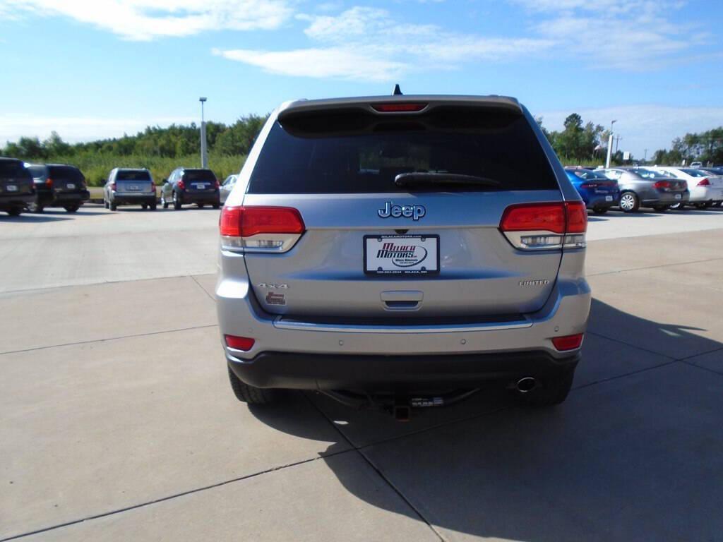 used 2015 Jeep Grand Cherokee car, priced at $10,925