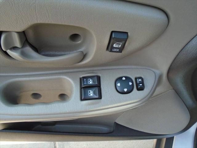 used 2004 Chevrolet Monte Carlo car, priced at $6,975