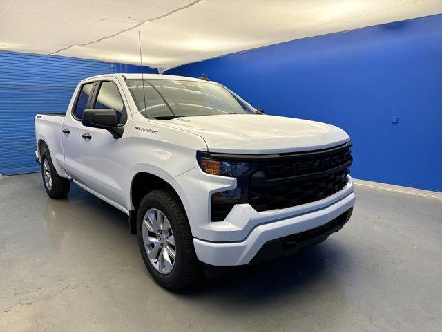 new 2025 Chevrolet Silverado 1500 car, priced at $42,940