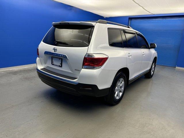 used 2013 Toyota Highlander car, priced at $11,228