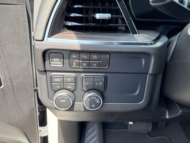 new 2025 Chevrolet Suburban car, priced at $66,495