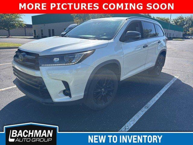 used 2019 Toyota Highlander car, priced at $19,995