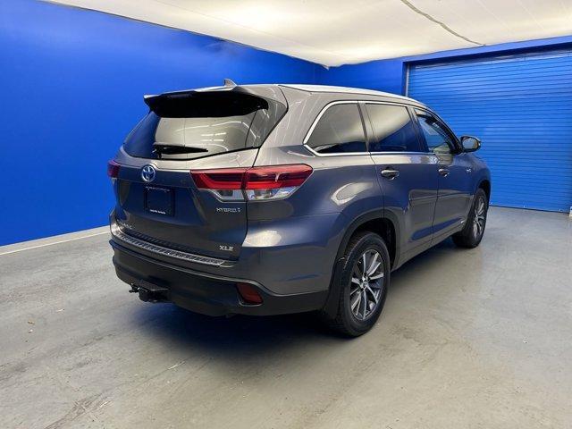 used 2018 Toyota Highlander Hybrid car, priced at $26,690