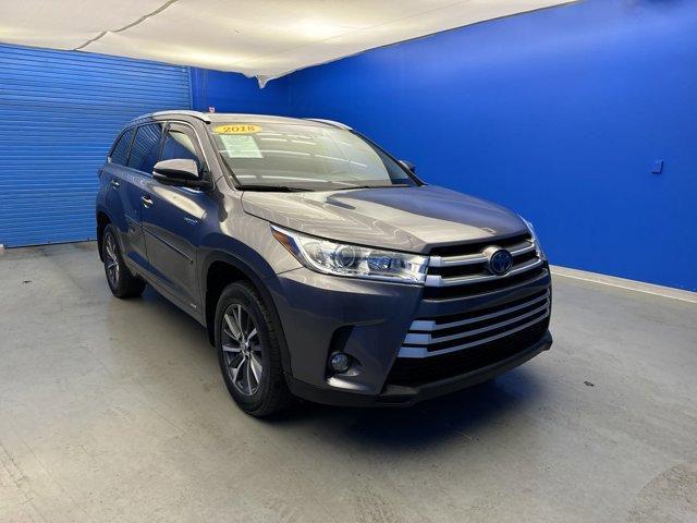 used 2018 Toyota Highlander Hybrid car, priced at $26,690